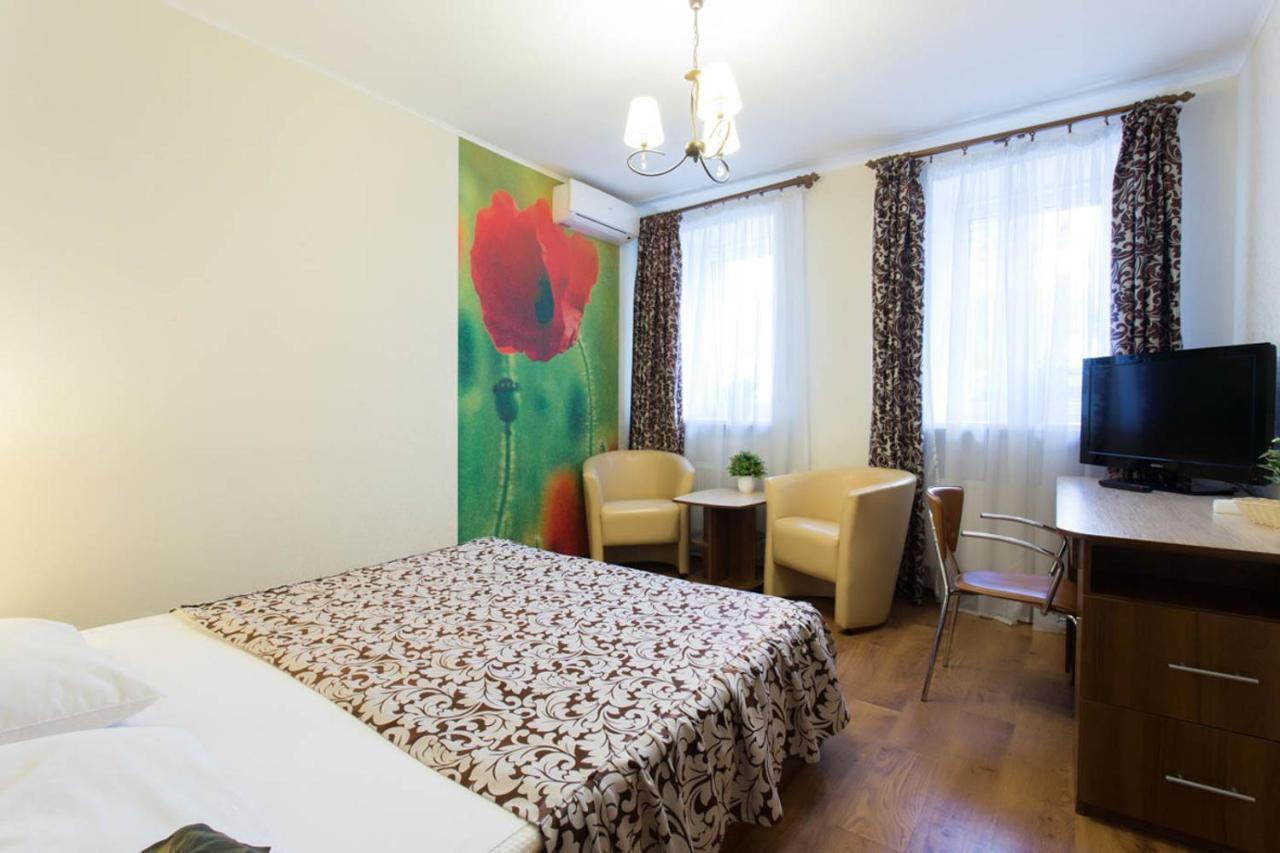 Excellent studio apartment in the Center - Kravtsova lane 13B Charkov Buitenkant foto